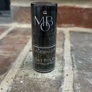 New mobeauty setting spray